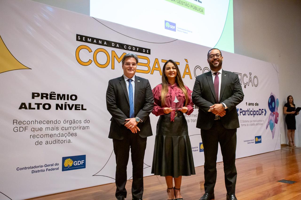 Detran Df Recebe Pr Mio Da Controladoria Geral Do Distrito Federal