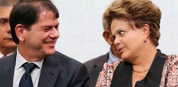 Cid Gomes protocola pedido de impeachment de Temer na Câmara
