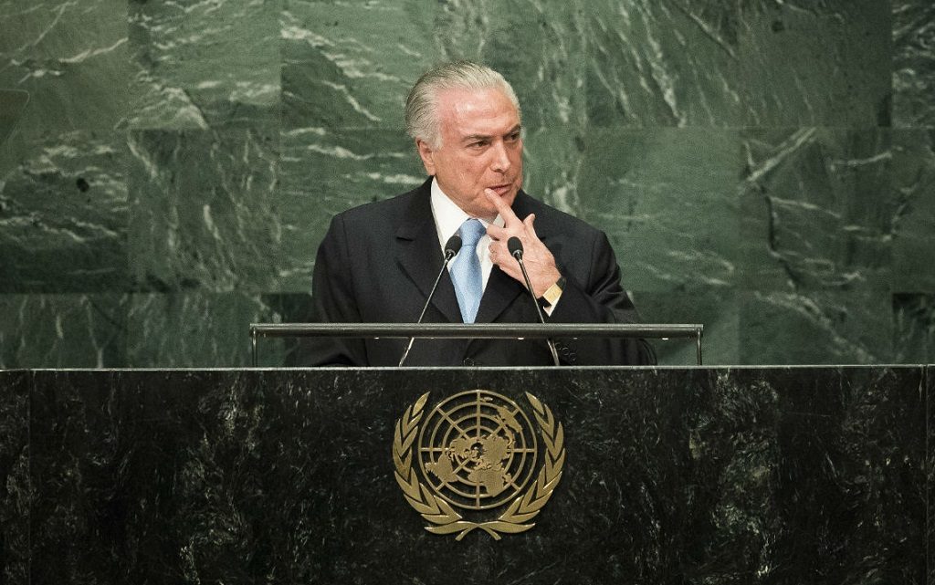 Temer e Mendonça Filho vão definir MP da reforma do ensino médio nesta madrugada