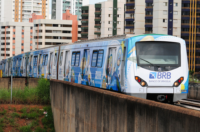 Metrô de Brasília arrecada R$ 4,6 milhões com espaço publicitário em 2016