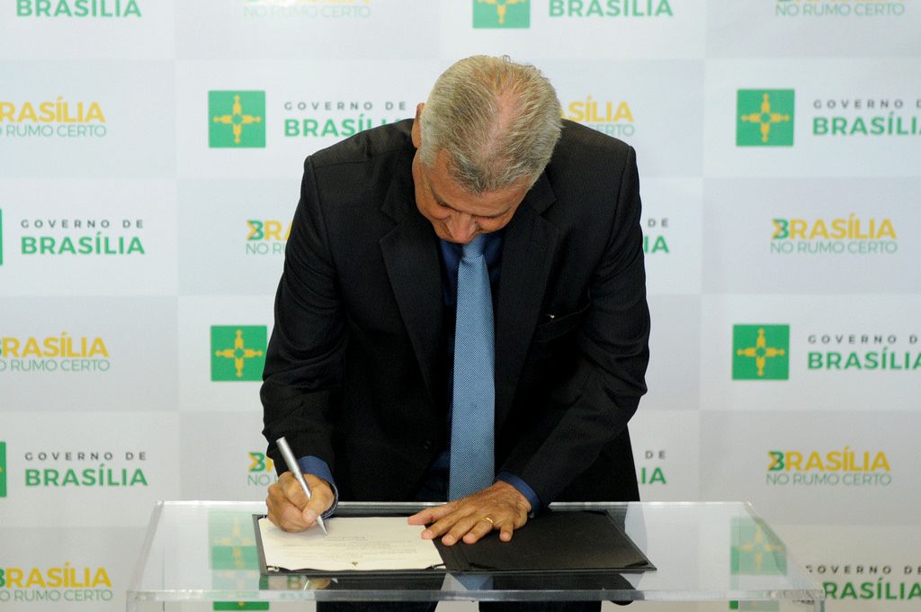Rollemberg sanciona Lei que cria o Parque Tecnológico de Brasília