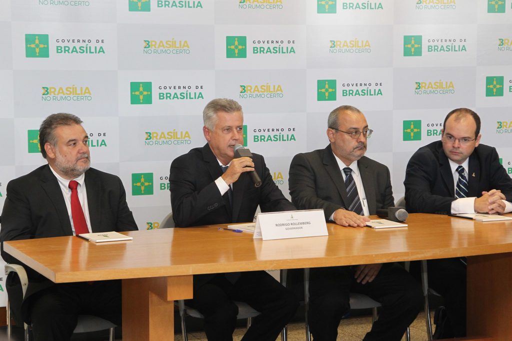 Rollemberg anuncia minirreforma e muda titulares de três secretarias