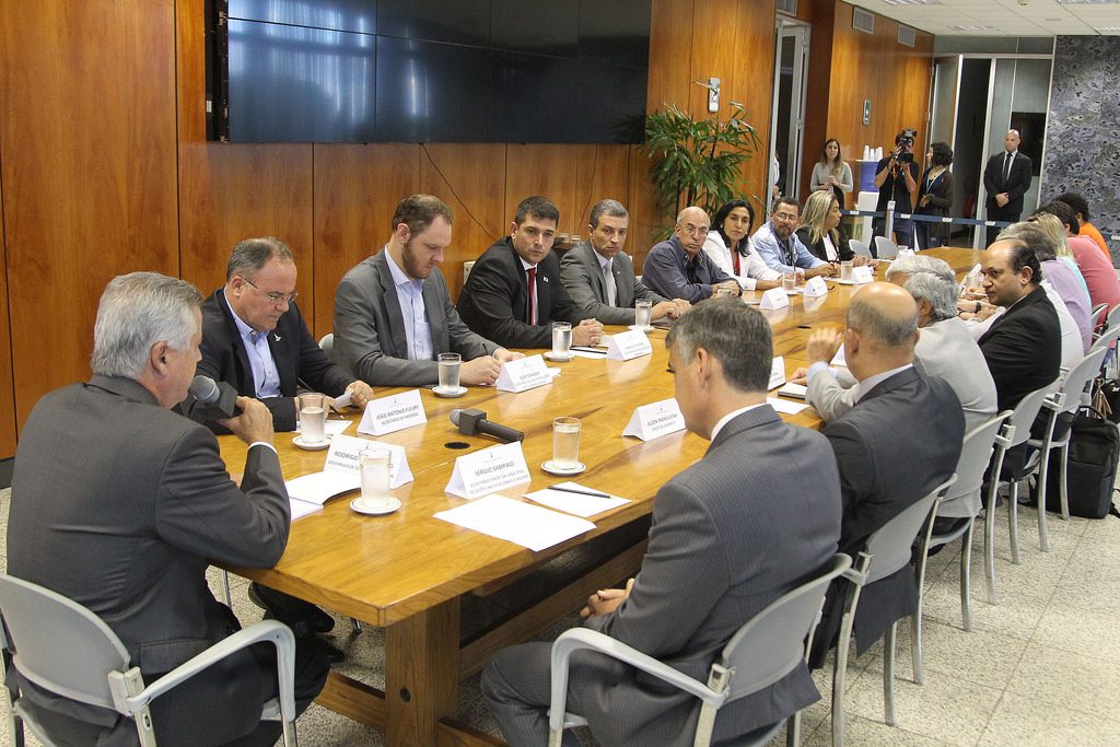 Rollemberg mantém diálogo com professores e negociações avançam