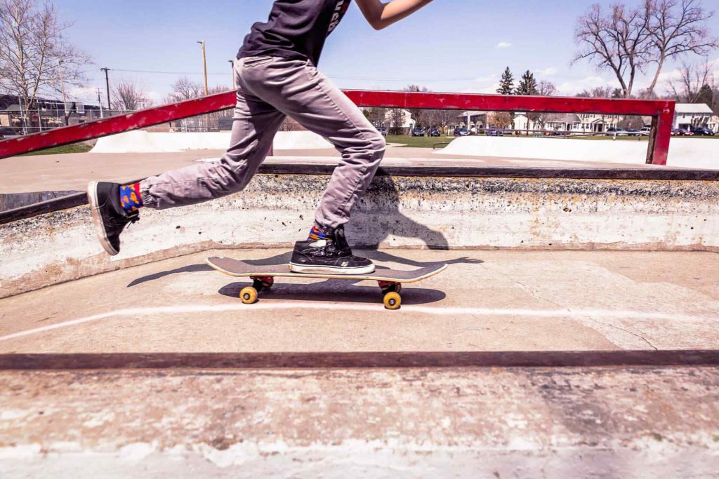Skater champ won’t defend gold medal