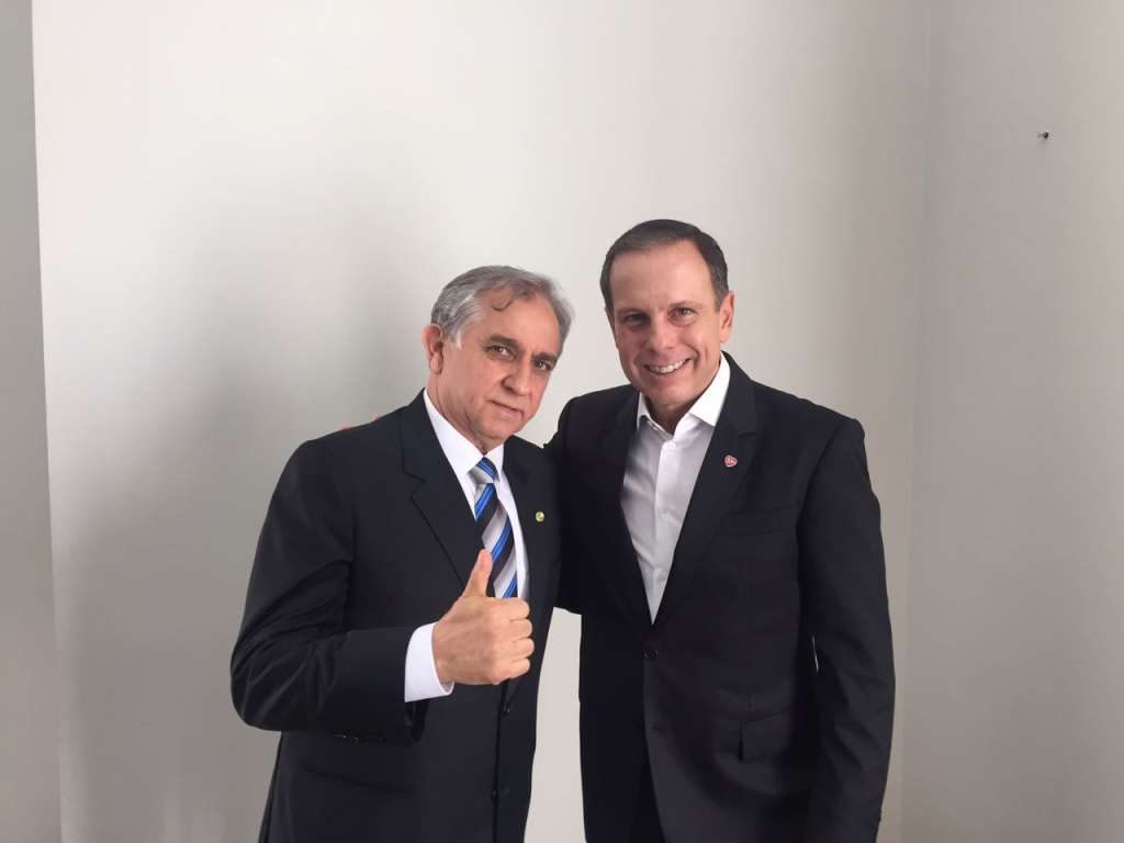 Izalci Lucas apresenta o projeto Todos Pelo DF ao prefeito João Dória