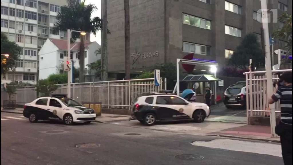 Polícia Civil faz ação contra corrupção e lavagem de dinheiro em Furnas