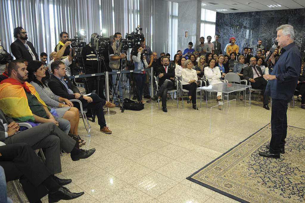 Decreto prevê sanções a práticas discriminatórias por orientação sexual no DF