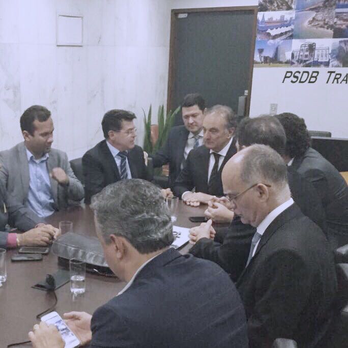 Líder do PSDB garante eleições livres e abertas em todos os estados e no DF