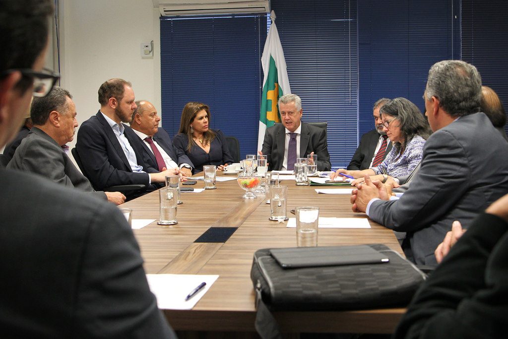 Governo debate reivindicações de dirigentes lojistas e do comércio varejista