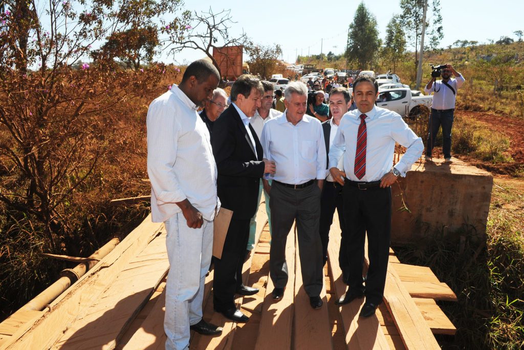 Governo retoma obra da ponte sobre o Ribeirão Monjolo, no Recanto das Emas