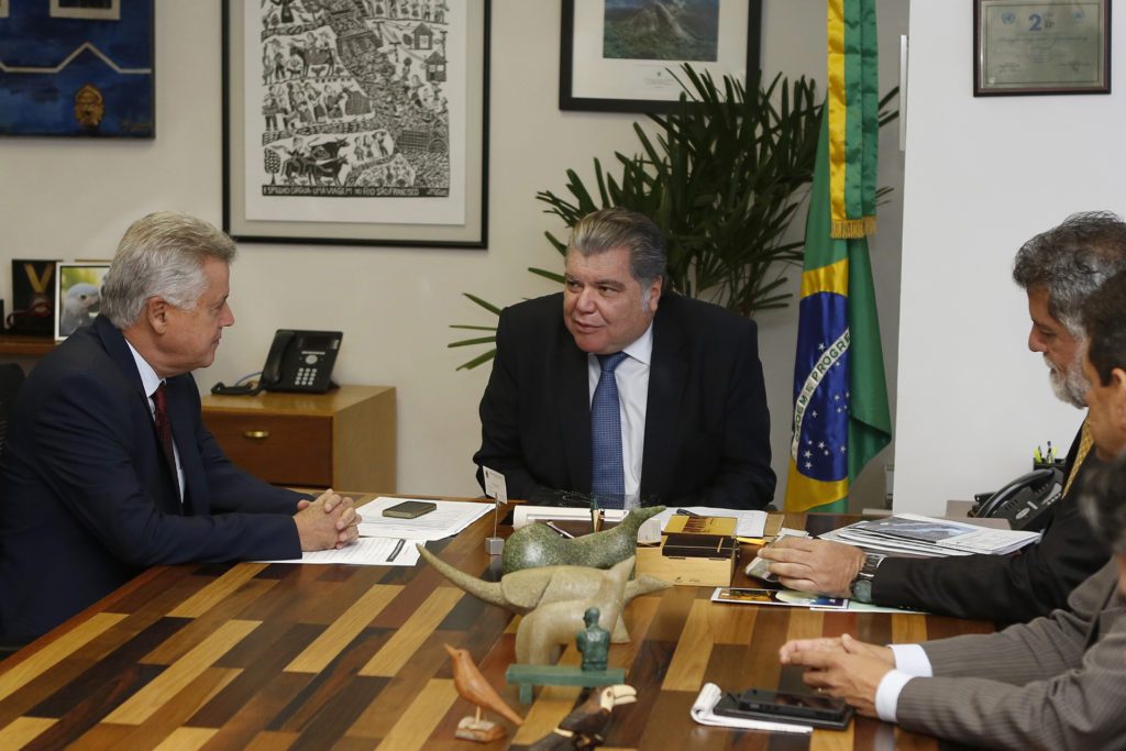 Rollemberg apresenta proposta de compensação ambiental para o Torto-Colorado