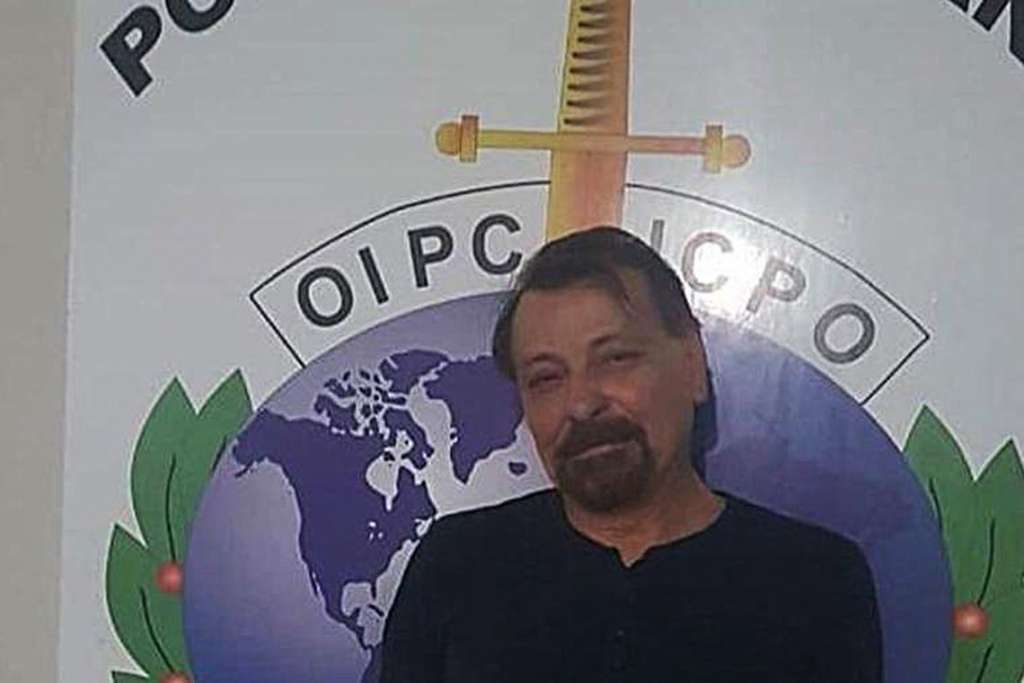 Terrorista Cesare Battisti deixa Bolívia para cumprir pena na Itália