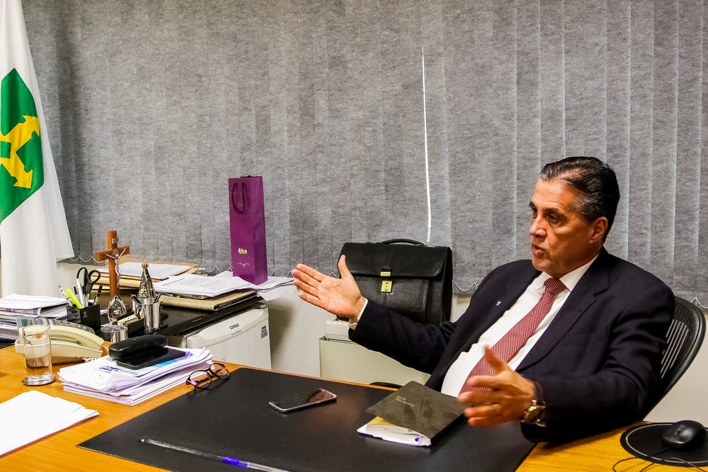 Entrevista | “Vamos voltar a atender 100% do DF com água tratada e coleta de esgoto”