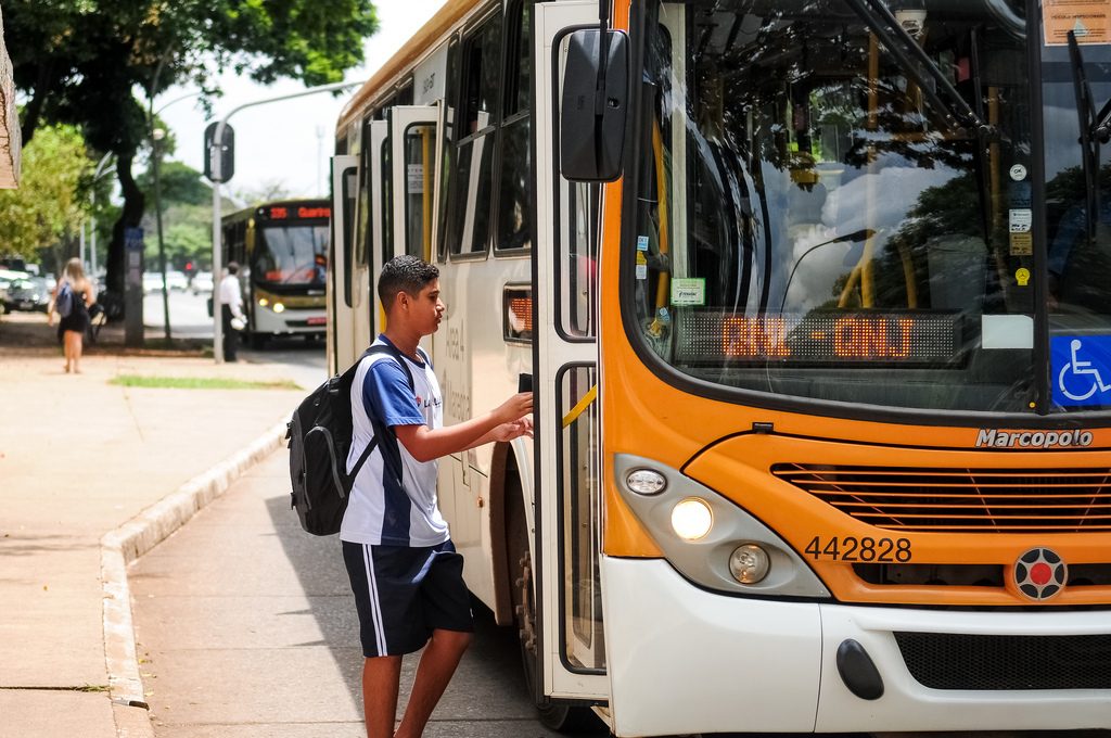 Fim da farra: Passe Livre para quem precisa