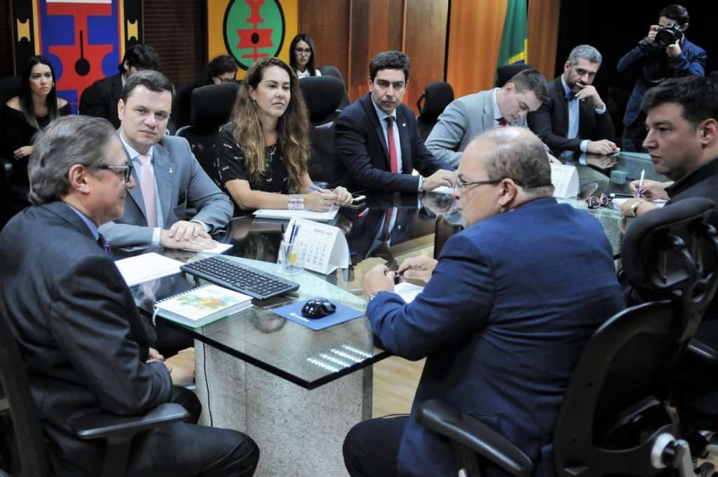 GDF e MEC estudam modelo comum de gestão compartilhada nas escolas