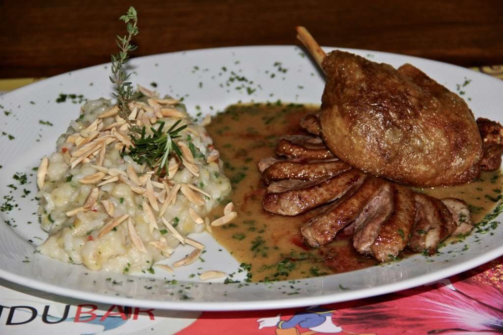 Chef Dudu Camargo apresenta novidades no cardápio