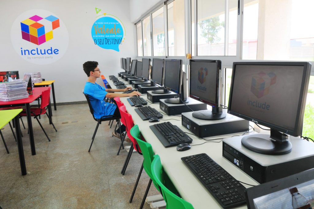 Aulas gratuitas de robótica ao alcance dos jovens do DF