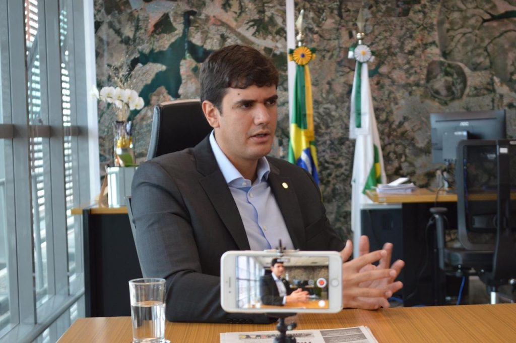 Prédios sem placas em braille no DF terão que pagar multa de até R$ 2,5 mil