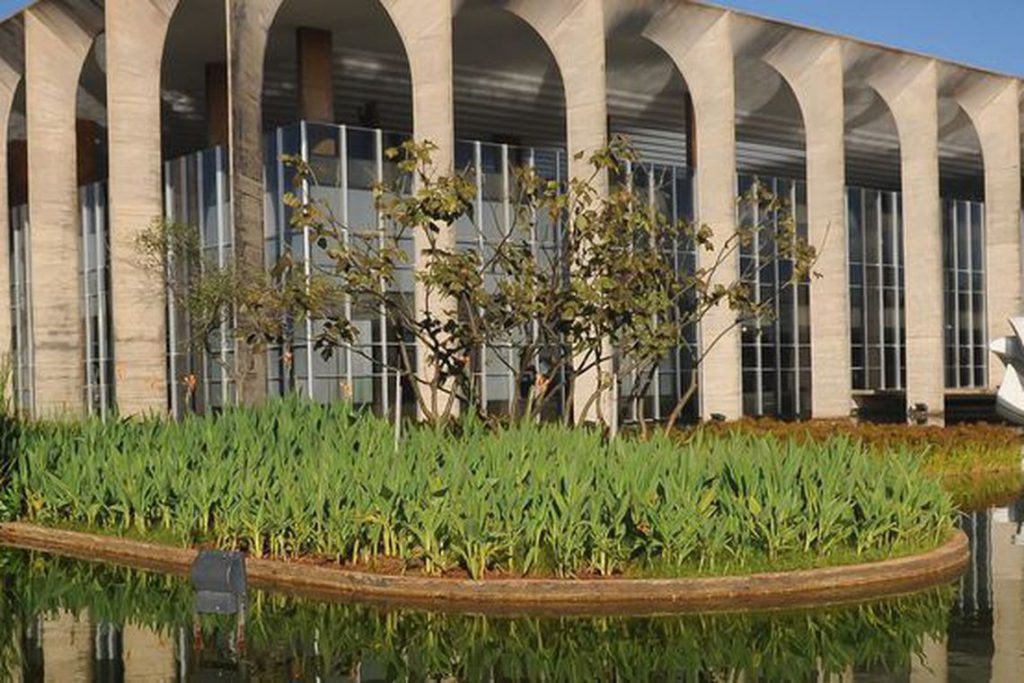 Itamaraty manifesta apoio “à luta contra o flagelo do terrorismo”