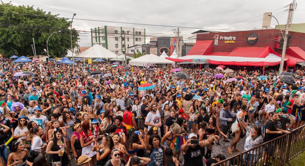 Primeiro Bar terá carnaval para toda a família