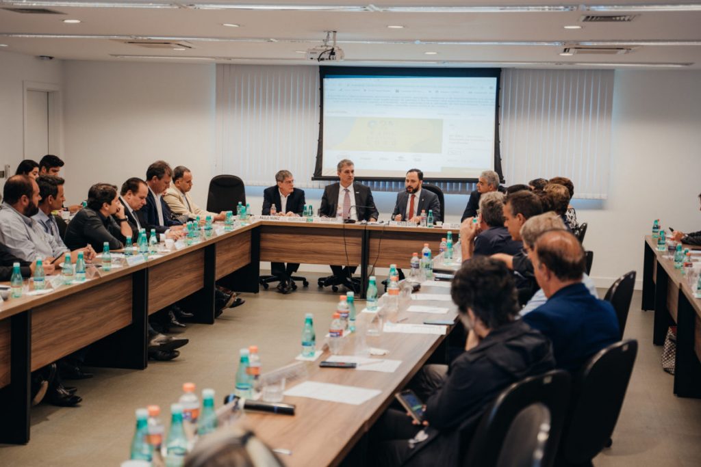 Secretaria de Desenvolvimento Urbano apresenta prioridades de 2020 à Ademi-DF