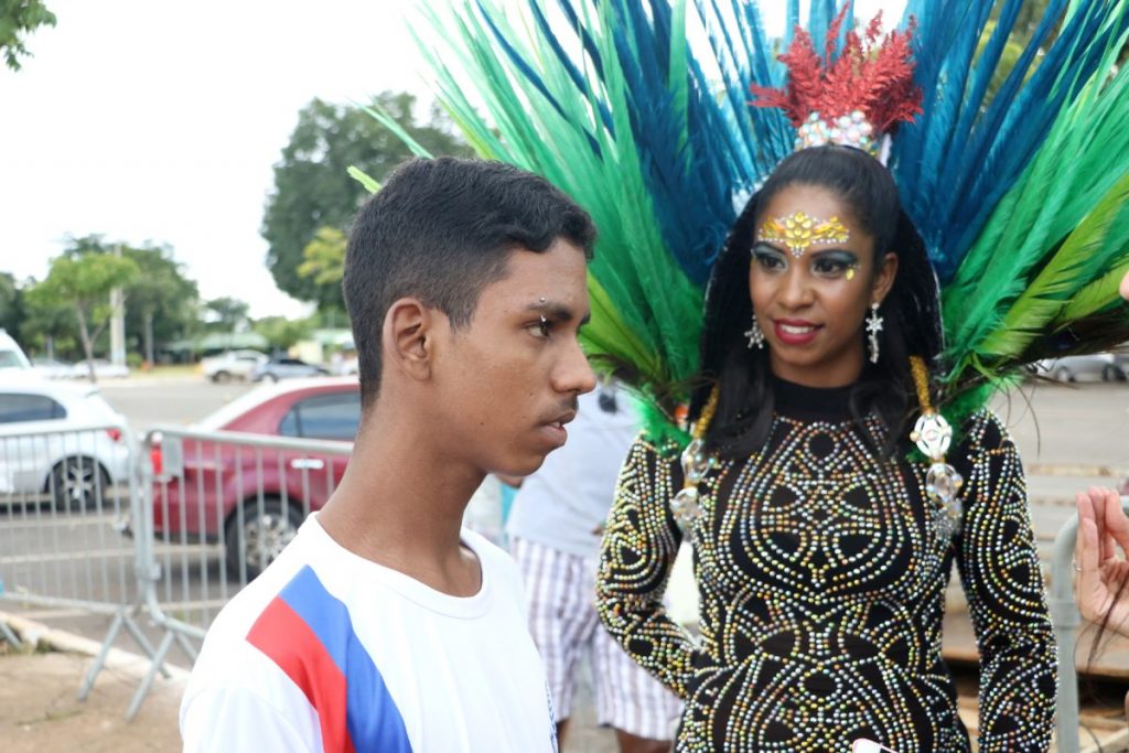 Carnaval inclusivo do GDF tem até intérprete de libras