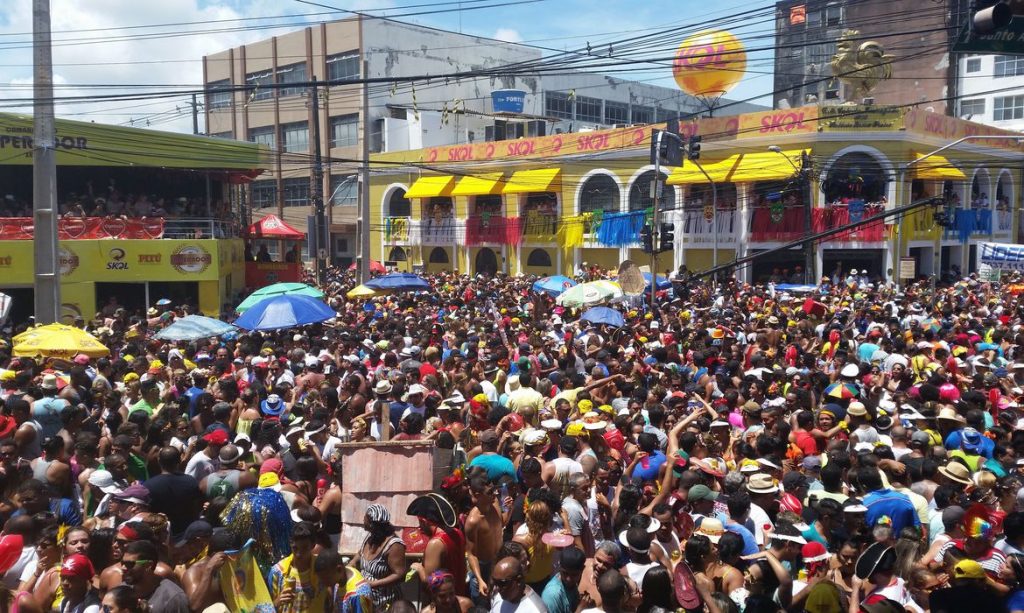 Veja as dicas para um carnaval saudável e seguro