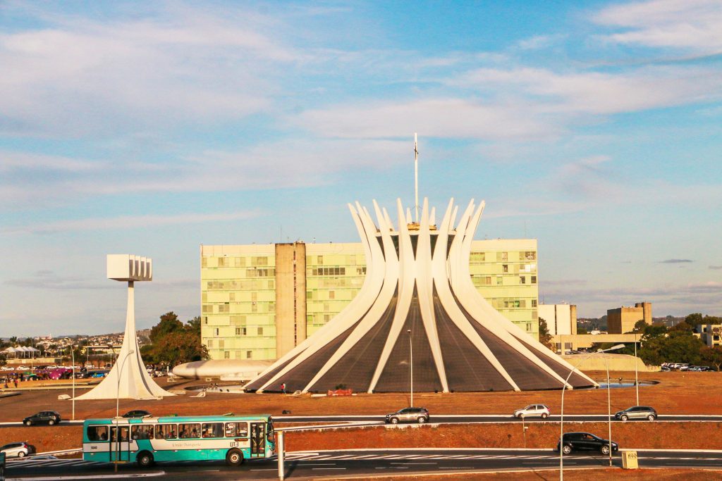 Reunião define data de lançamento do selo dos 60 anos de Brasília