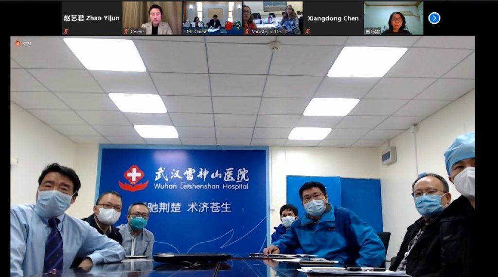 Médicos chineses trocam experiências com profissionais brasileiros