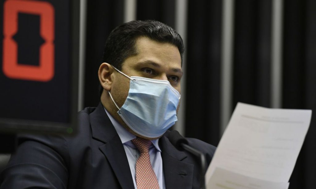 Presidente do Senado suspende recesso parlamentar