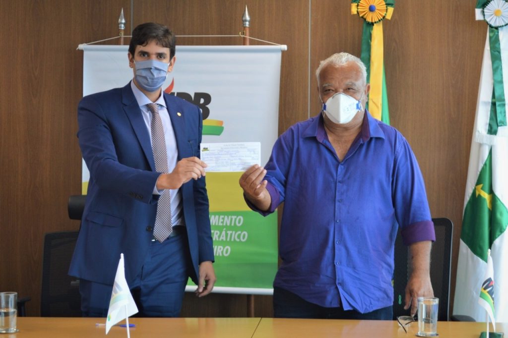 Goudim se filia ao MDB e promete ser um soldado do partido