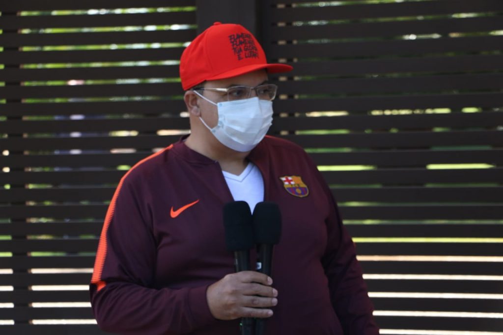 Governador Ibaneis recebe alta e se diz otimista sobre pandemia: “Vai passar”