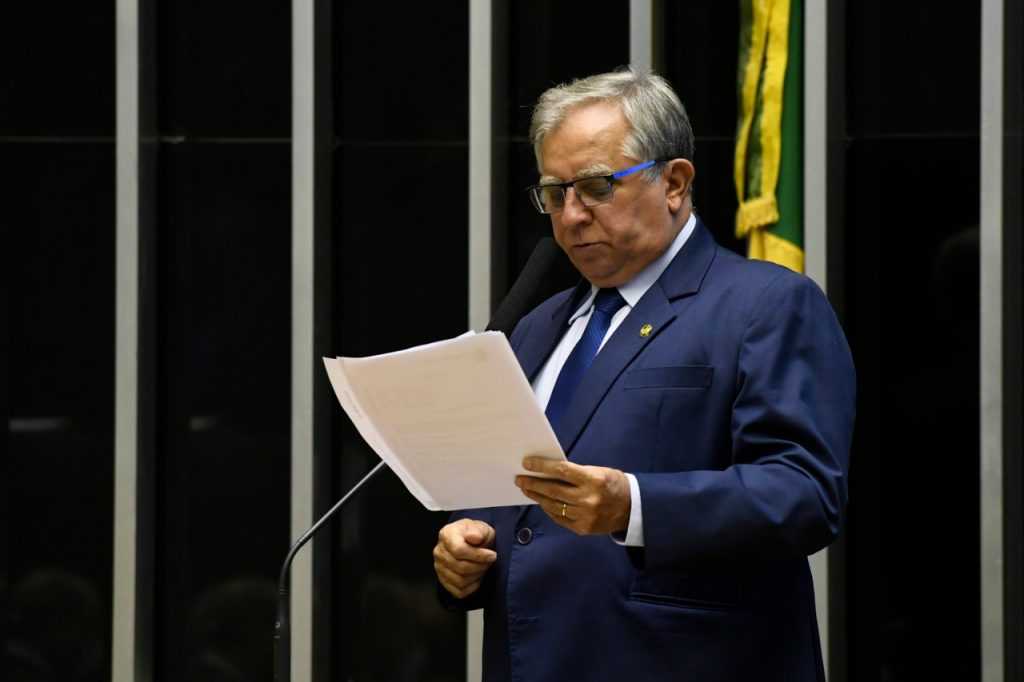 Parlamentares e empresários debatem desafios à inovação no Brasil em reunião virtual