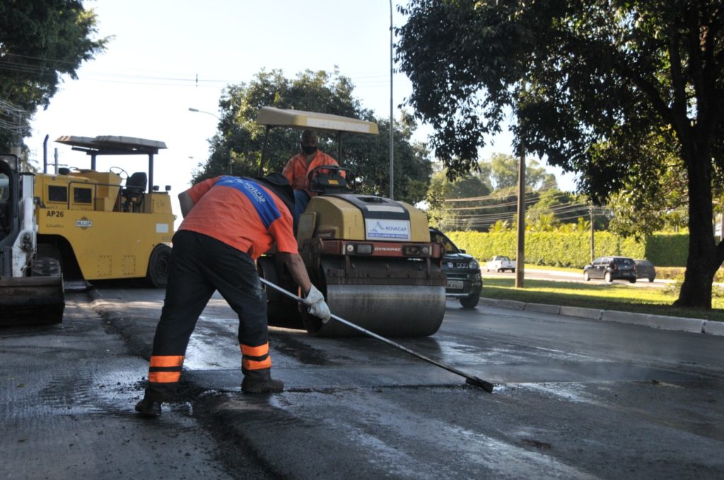 Novacap intensifica obras de pavimentação em diversas regiões do DF