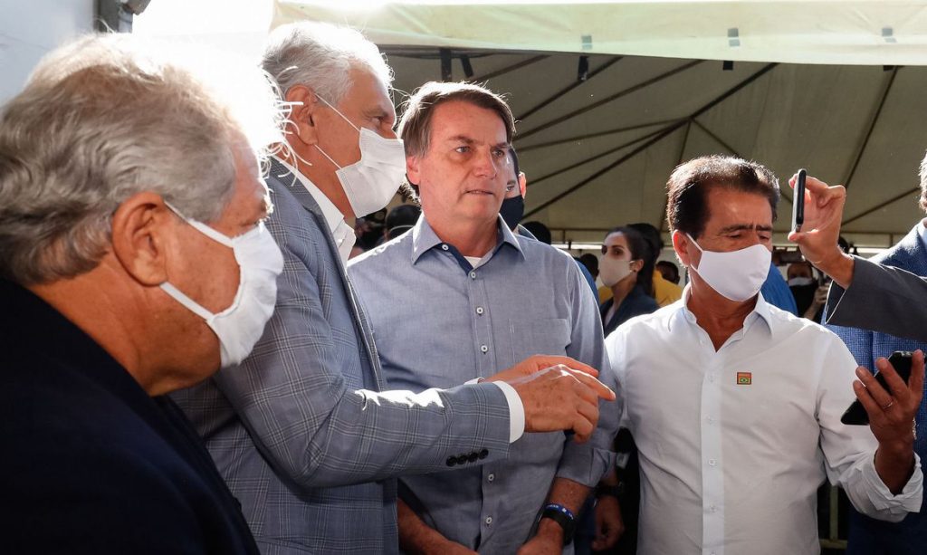 Presidente Bolsonaro inaugura hospital de campanha para covid-19 em Águas Lindas