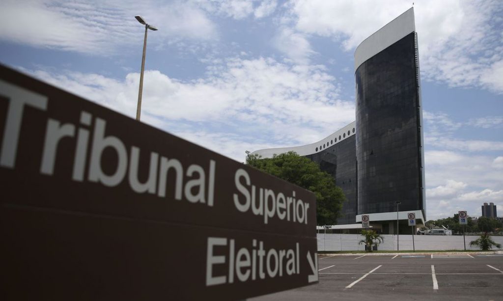 Eleições 2024 e a livre manifestação de pensamento na web