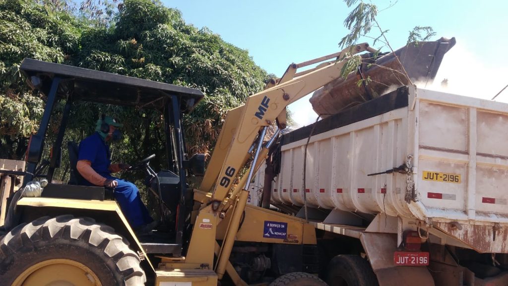 GDF Presente retira 81 caçambas de entulhos e 9 toneladas de asfalto no SIA