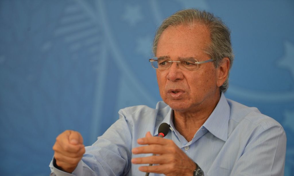 Guedes nega extensão de auxílio emergencial em 2021