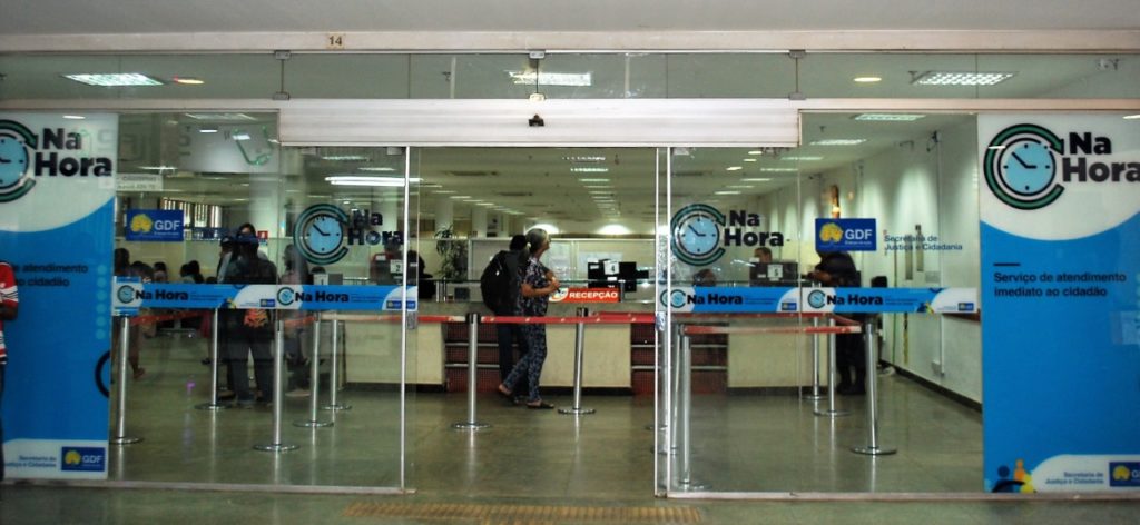 Na Hora: serviços do Detran disponíveis apenas com agendamento on-line ou por telefone