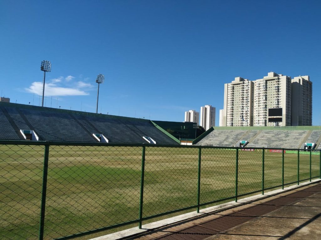 Estádios de futebol estão prontos para a retomada do futebol local