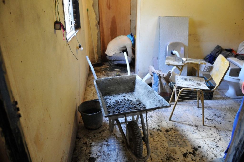Codhab regulamenta reconstrução de moradias precárias
