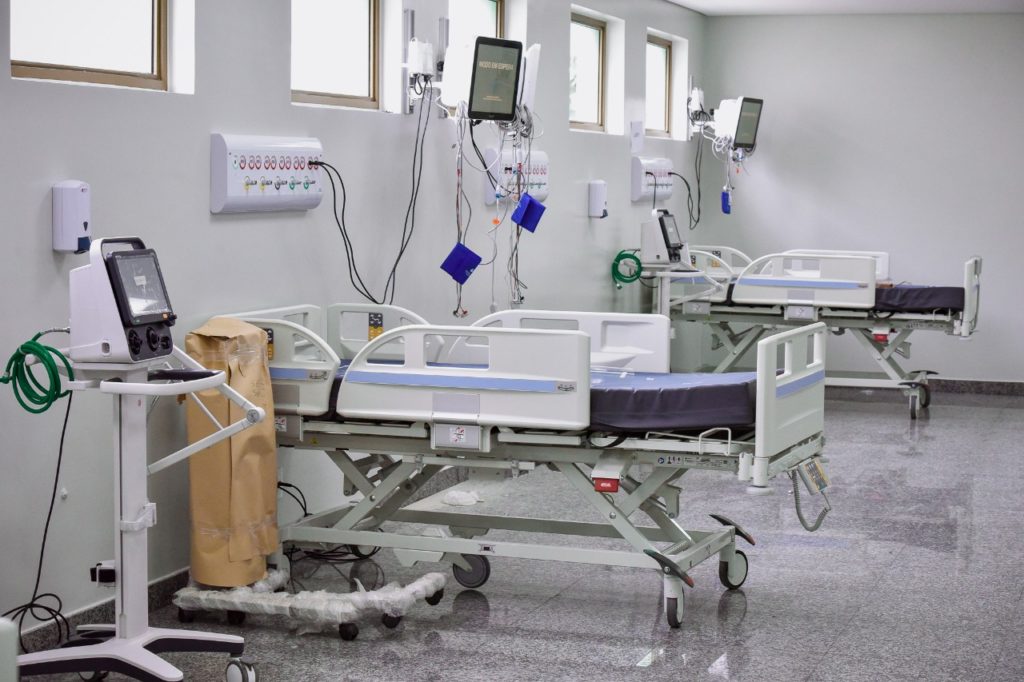 Covid-19: Governo de Goiás cria 762 leitos e mantém 15 unidades para atendimento em todas as macrorregiões do Estado