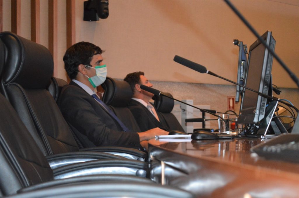 Lei de Rafael Prudente garante a acessibilidade das pessoas ostomizadas aos banheiros de uso público no DF