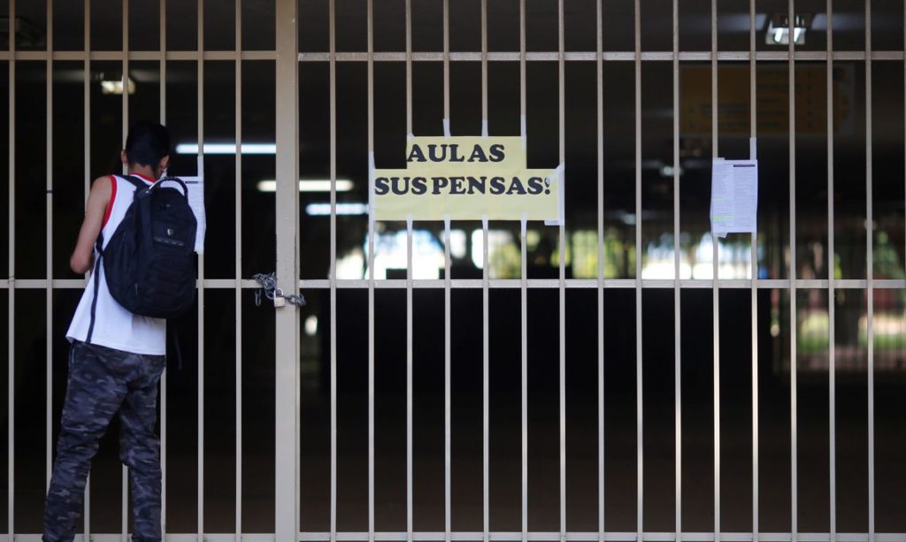 Justiça suspende retorno das aulas presenciais na rede privada do DF