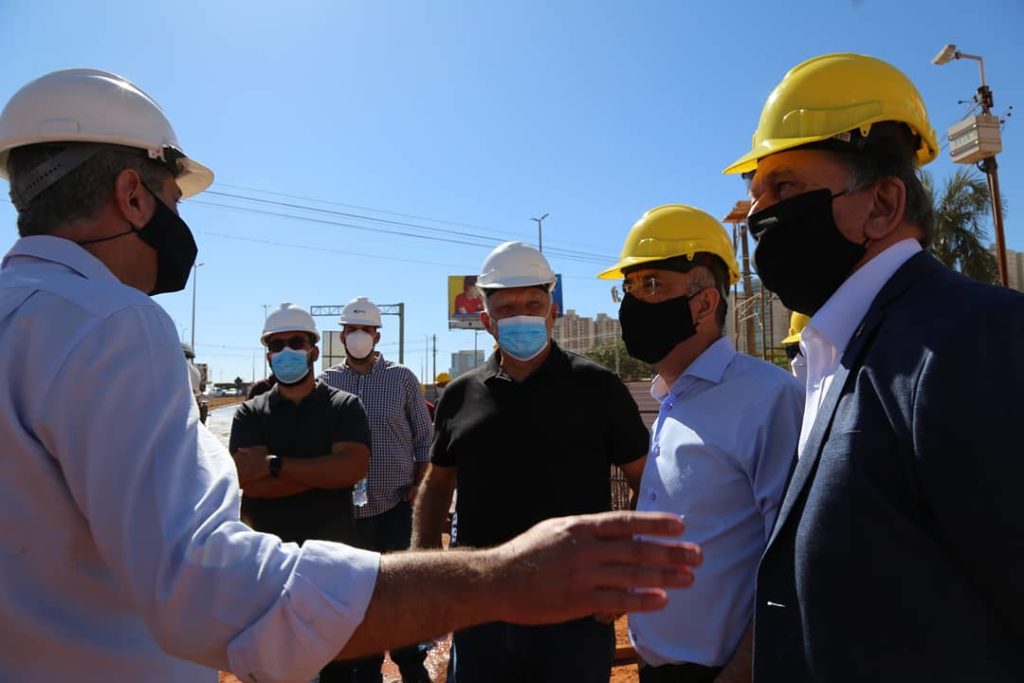 Administrador de Taguatinga, Bispo Renato Andrade visita obras do Túnel