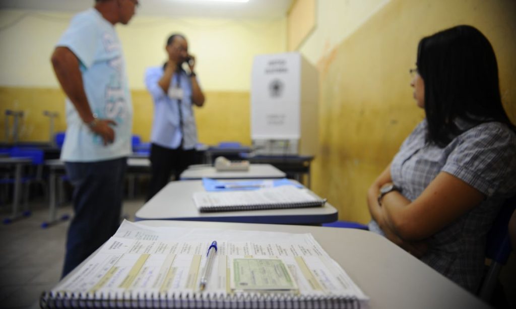 Eleições 2022 contarão com 1,7 milhão de mesários, 48% voluntários