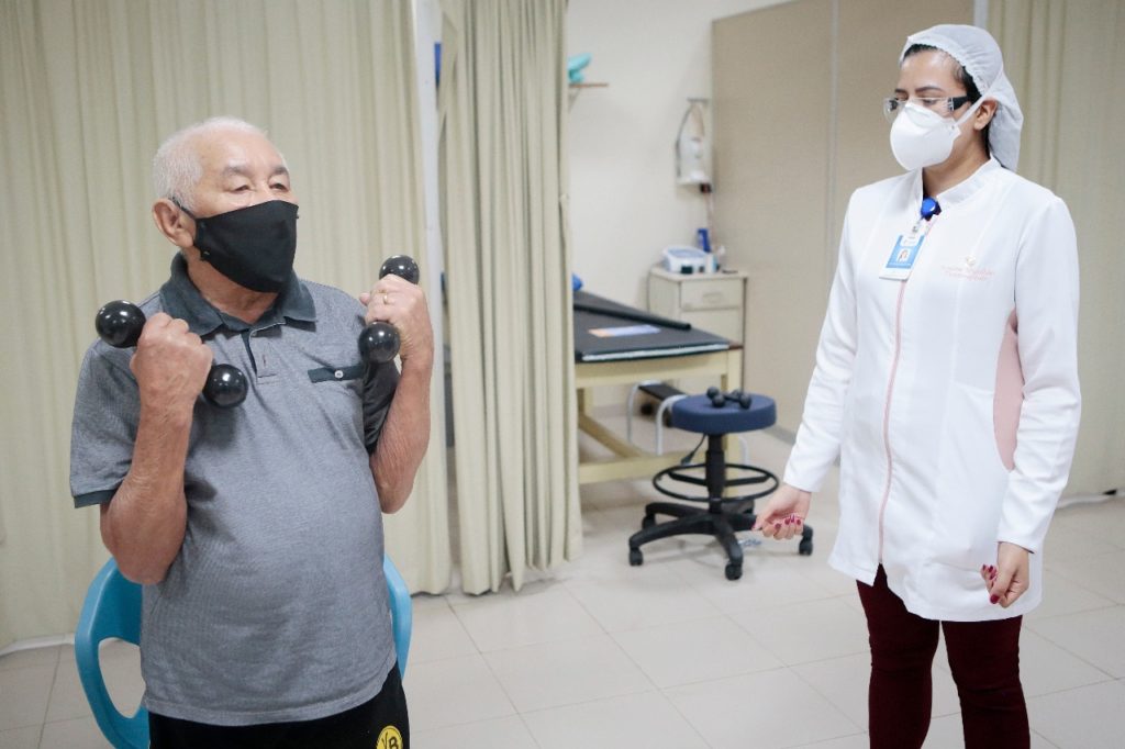 Hospital de Base oferece fisioterapia para pacientes pós-Covid-19