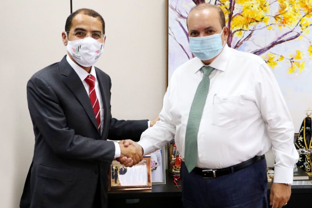 Governador Ibaneis recebe embaixador dos Emirados Árabes no Buriti