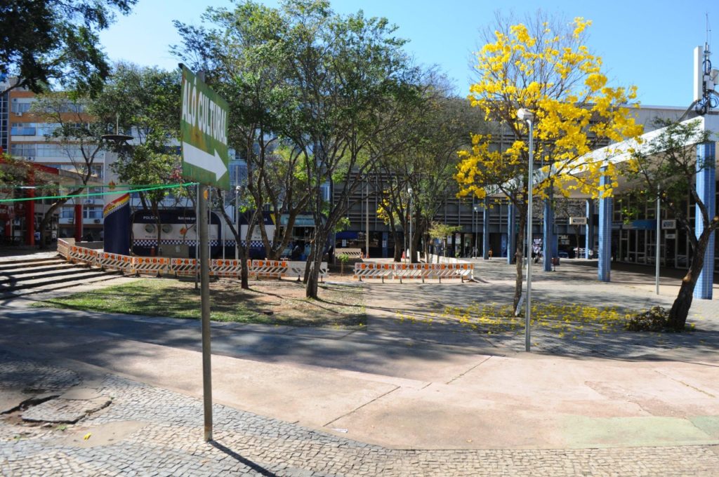 Seduh divulga projeto de lei que autoriza habitação no Setor Comercial Sul