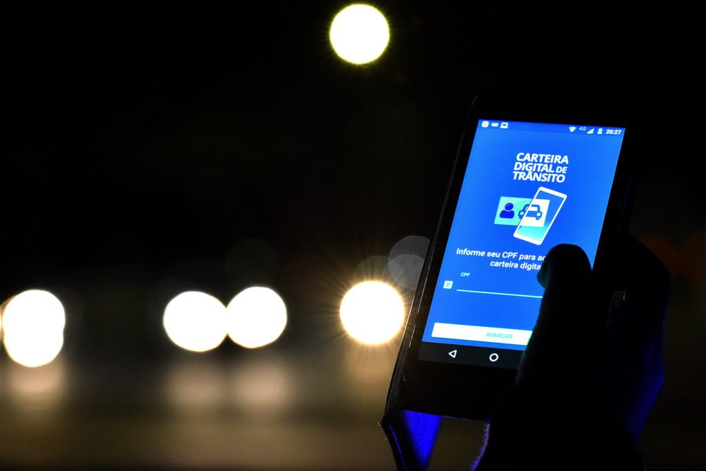 Detran Digital | Prova de vida já pode ser feita pelo telefone celular